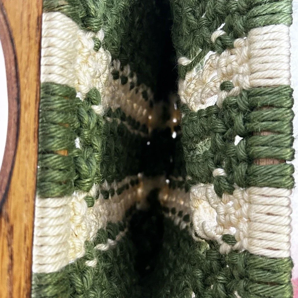 Vintage Crochet Knit Macrame Purse Wood Handles Green White Boho Granny Retro - Picture 4 of 9